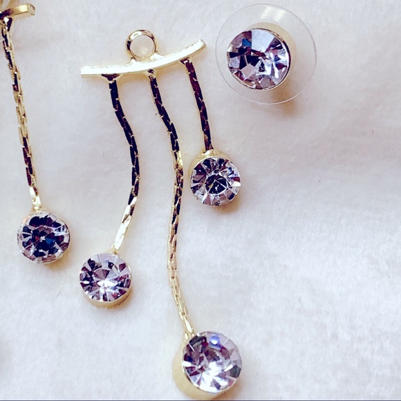 ❤️Seller’s Pick❤️ ❣️$25/3❣️ Sparkling Rhinestone Front and Back Dangle Earrings - Picture 5 of 10